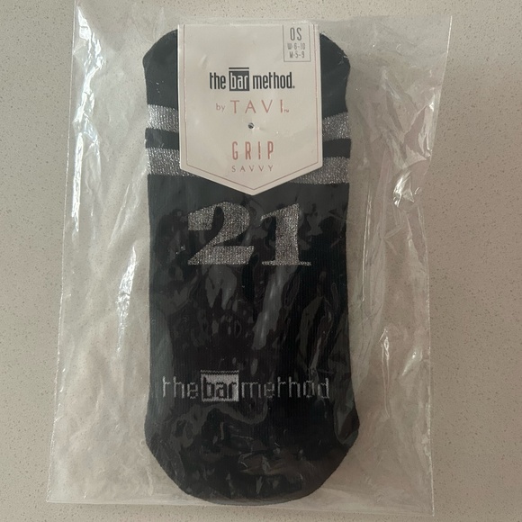 Tavi + The Bar Method Grip Socks with Silver Stripes - Picture 5 of 5